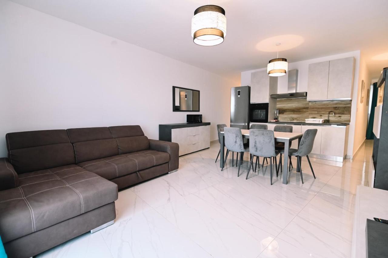 Spacious 3 Bedroom In Sliema! Buitenkant foto
